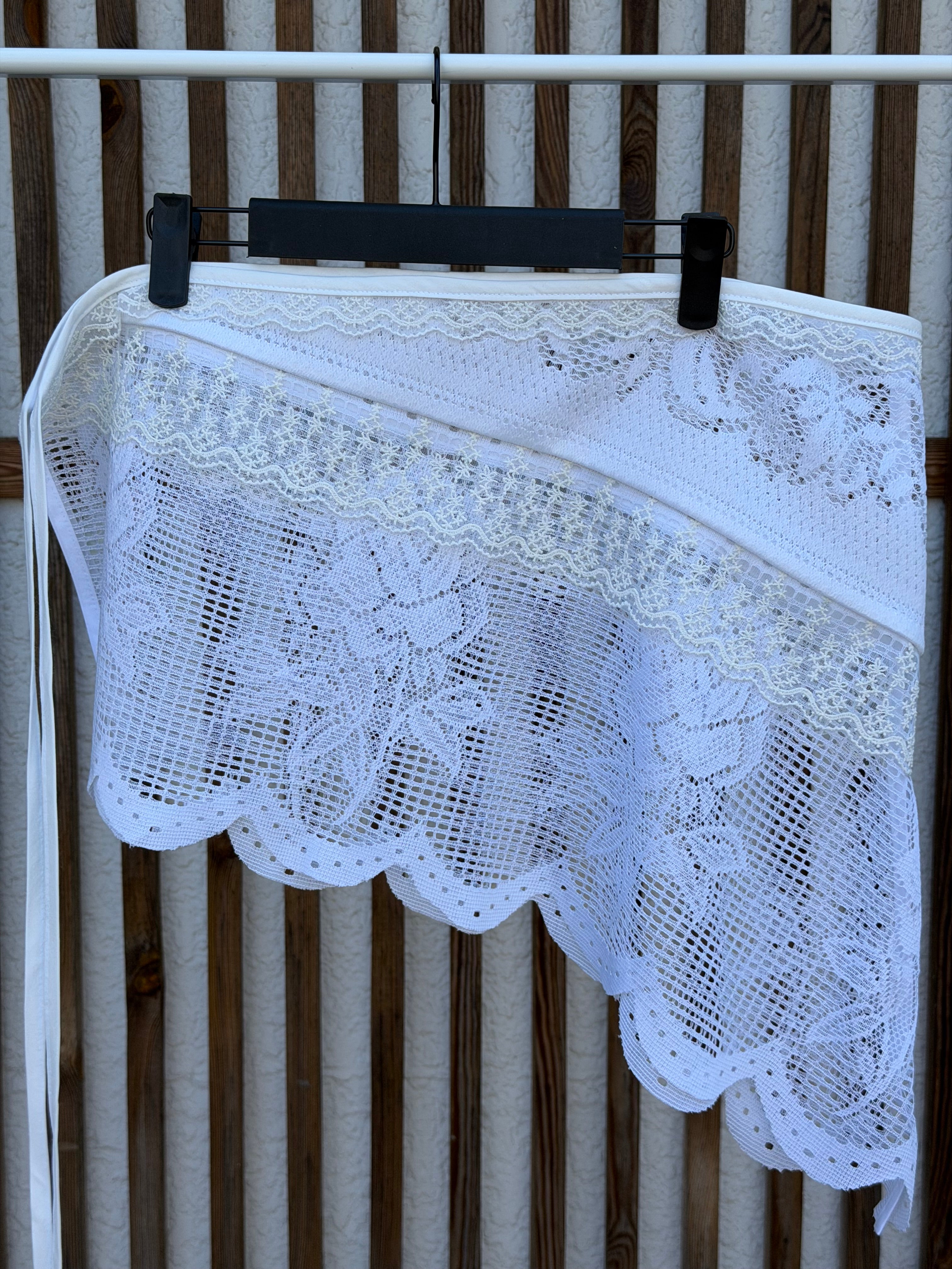 JUPE NOUÉE DENTELLE MIDI 003