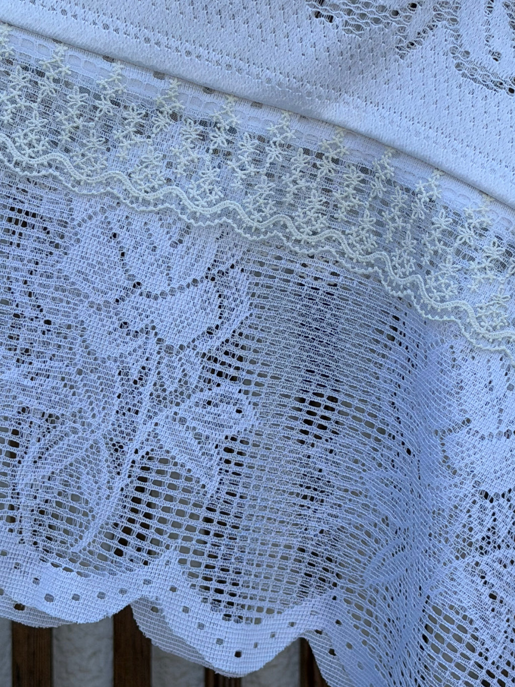 JUPE NOUÉE DENTELLE MIDI 003