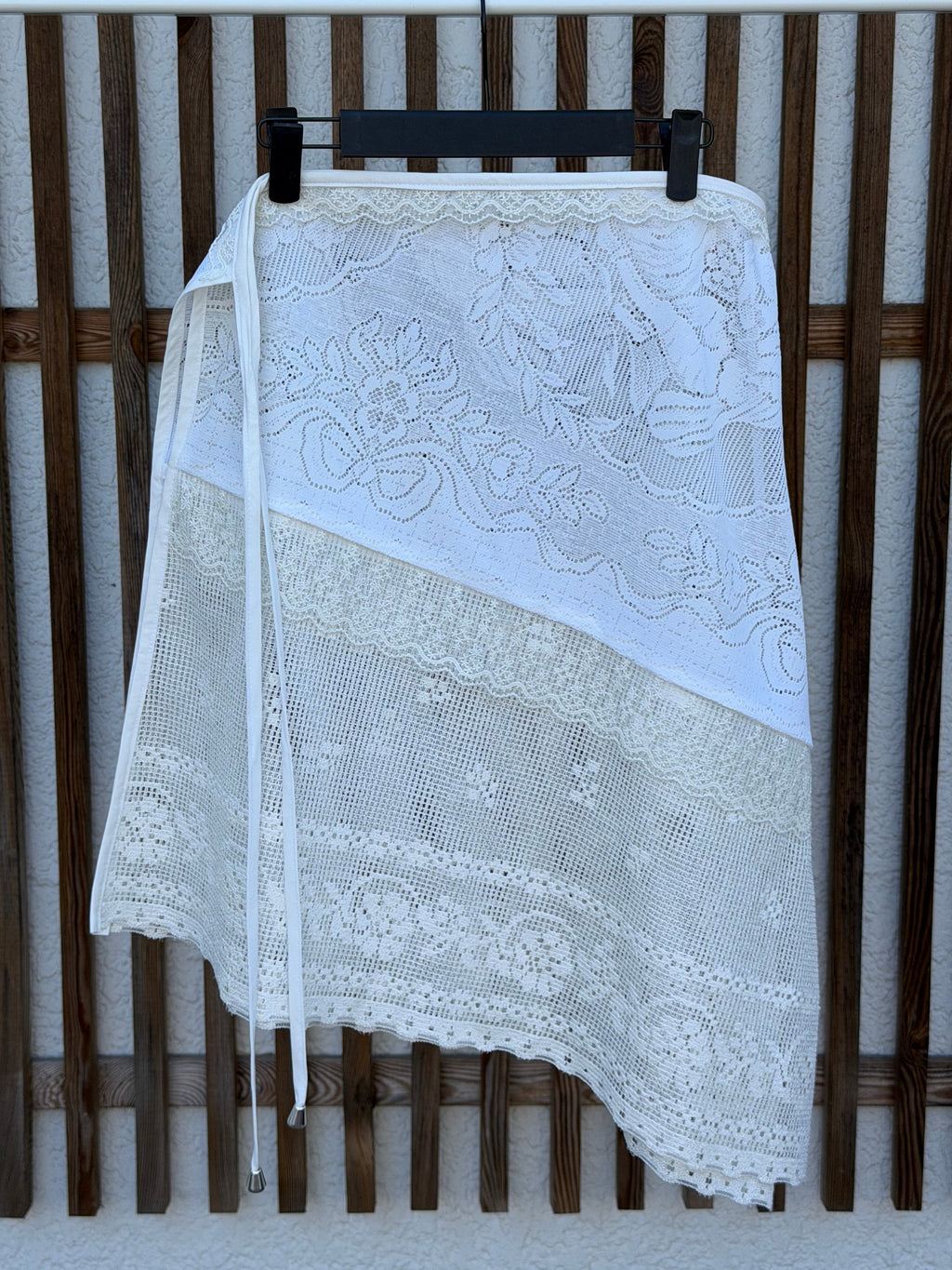 JUPE NOUÉE DENTELLE MAXI 001