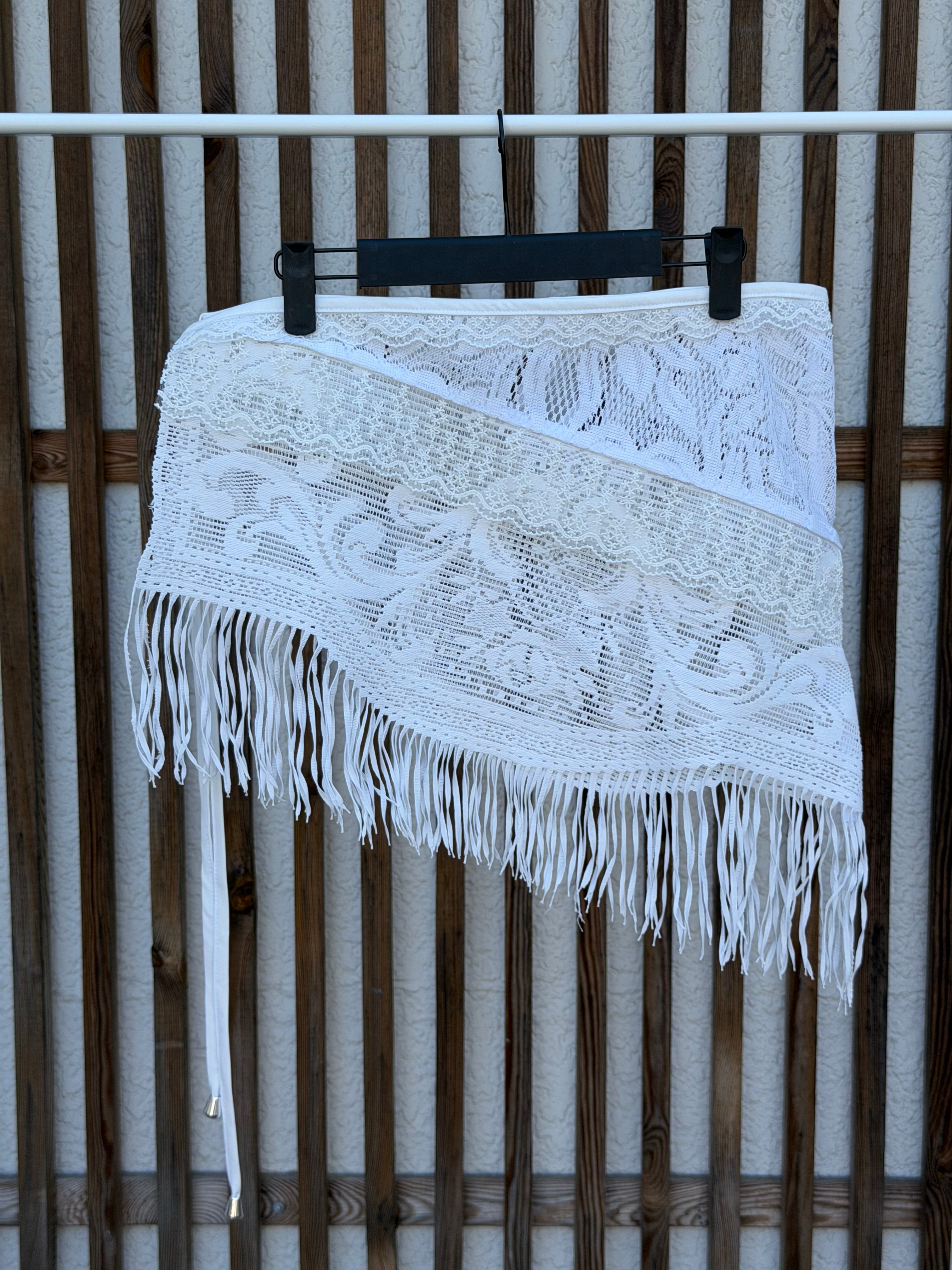 JUPE NOUÉE DENTELLE MIDI 004