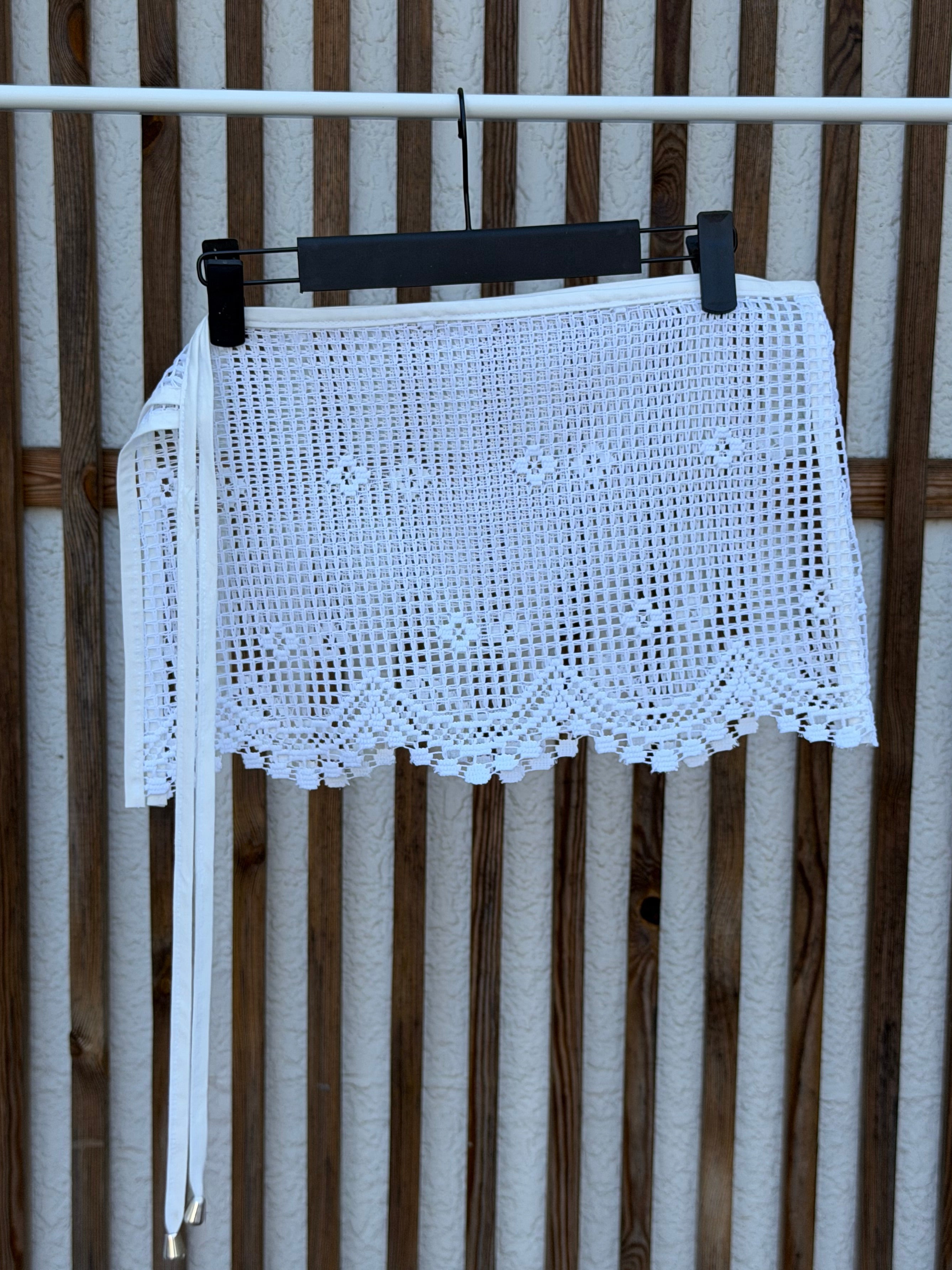 JUPE NOUÉE DENTELLE MICRO 004